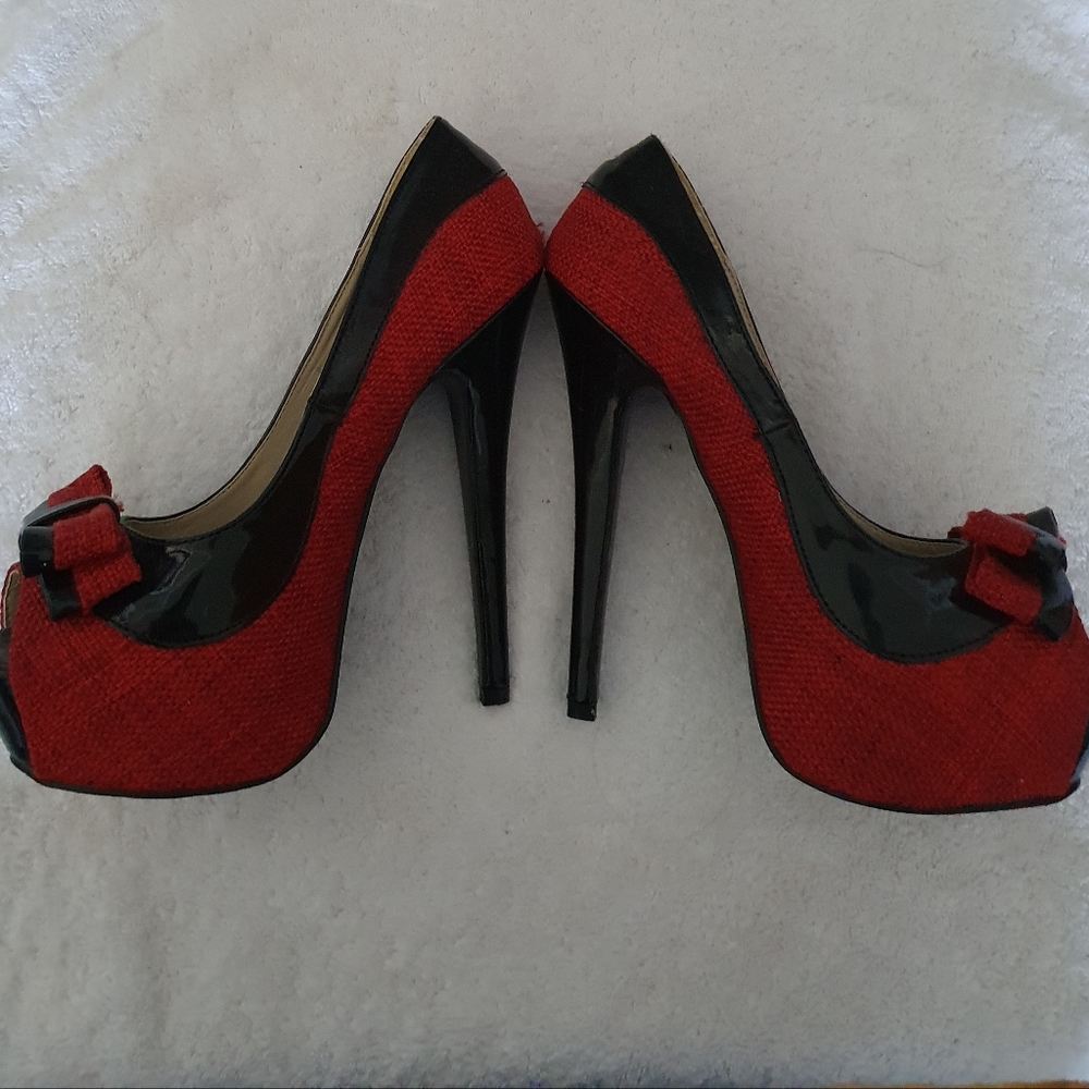 Shoes - Picture 2 of 3